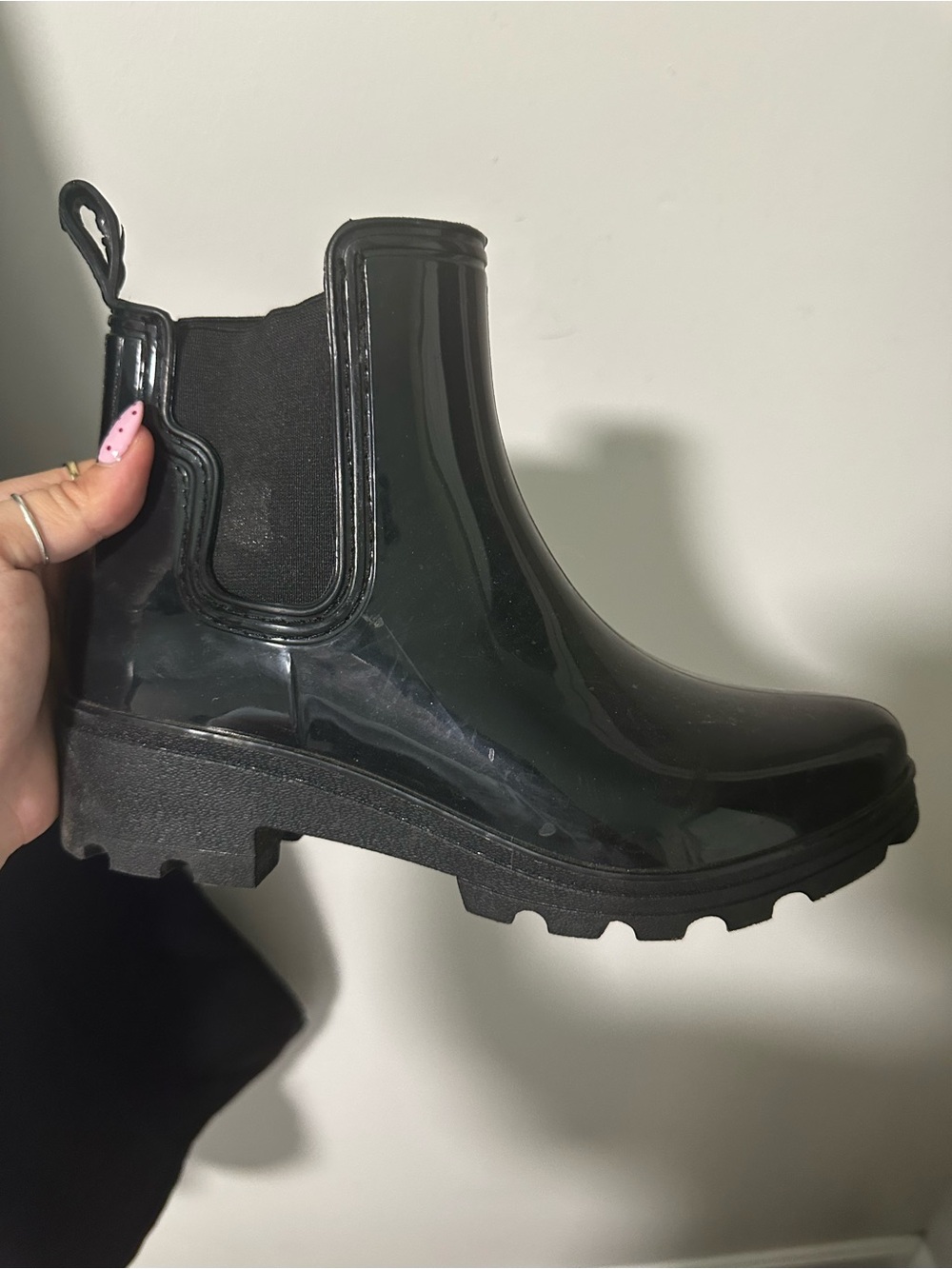 Women’s Black Rain Chelsea Boot - Sleek Waterproof Ankle Boot